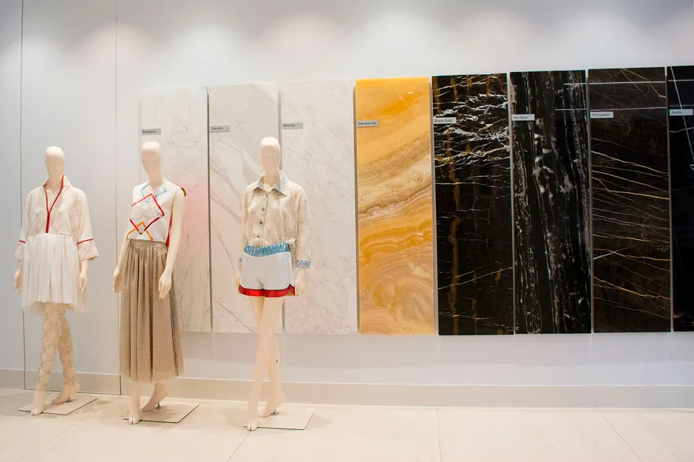 Exposición Pilar Dalbat en Cosentino
