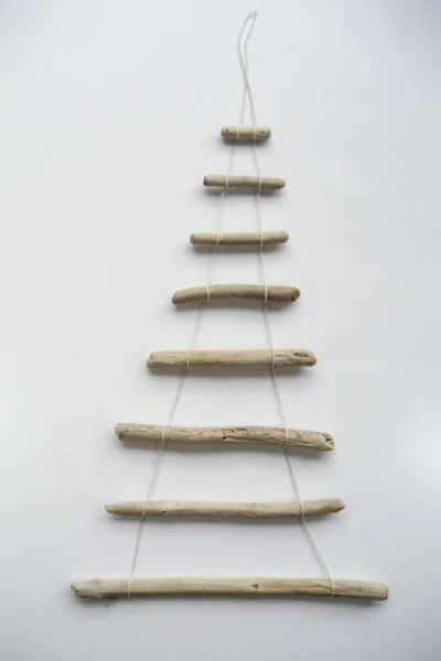 Árbol Navidad con troncos